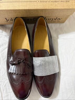 Johnston & Murphy Burgundy Leather Tassel Kiltie Loafers